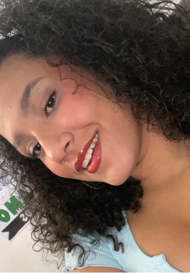 Amor from Venezuela — live video chat with girls on FantasyChat