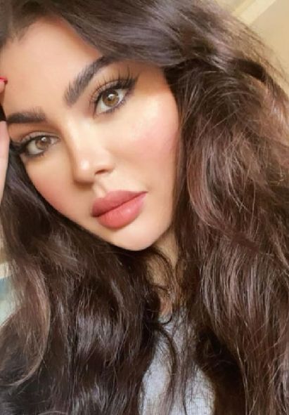 Hla from Syria — live video chat with girls on FantasyChat